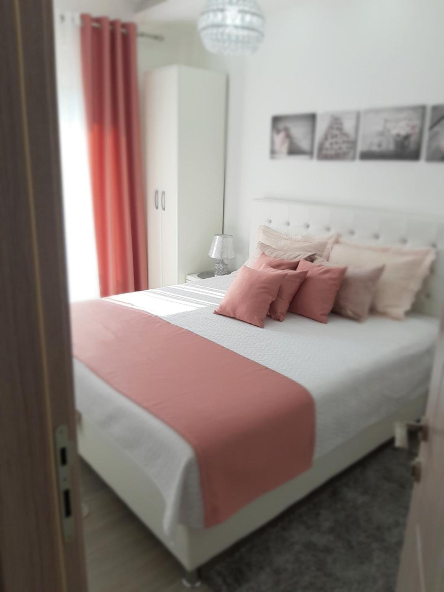 אולסינץ' Apartments Pepdjonovic מראה חיצוני תמונה