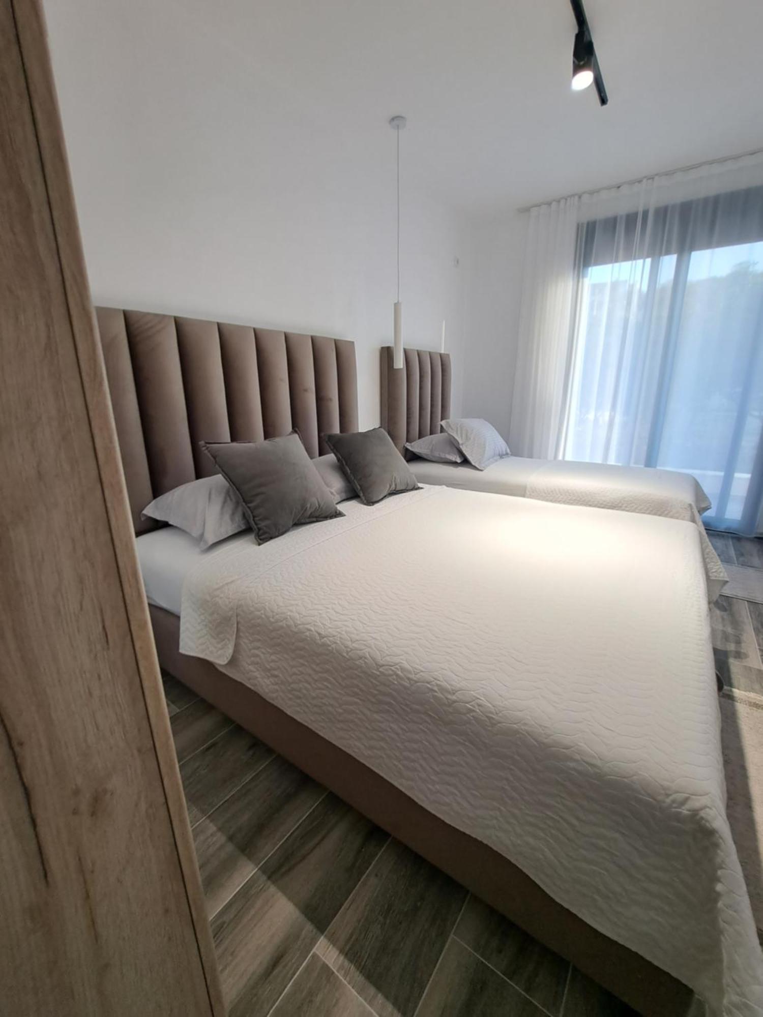 אולסינץ' Apartments Pepdjonovic מראה חיצוני תמונה
